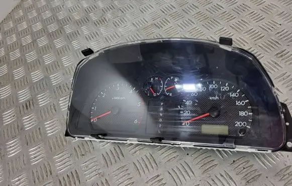 Hyundai Terracan Speedometer (instrument cluster)