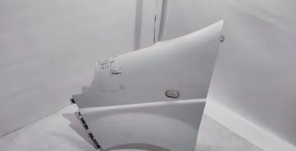 Nissan Primastar Fender
