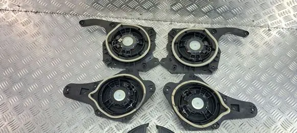 Peugeot 5008 II Audio system kit 