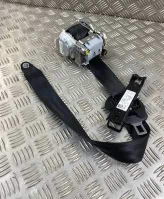 Audi Q7 4M Front seatbelt 4M0857706B