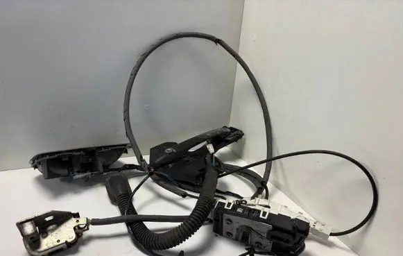 Volkswagen Crafter Loading door lock 9067601334 A9067601334