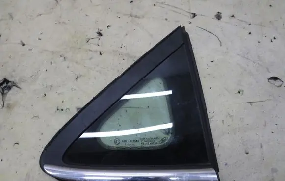 Ford Fiesta Rear side window GMAUTO4574097