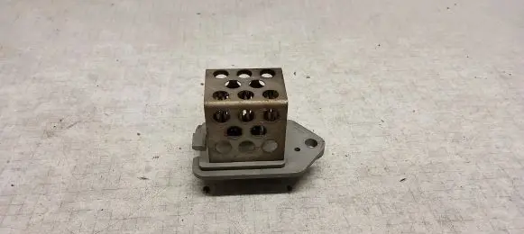 Citroen C5 Coolant fan relay 9641212580