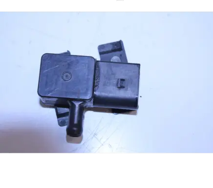 BMW 3 E90 E91 Exhaust gas pressure sensor 7805152