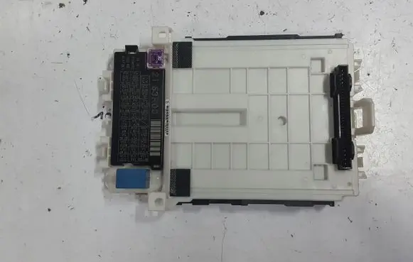Suzuki Ignis Fuse module 2153R00