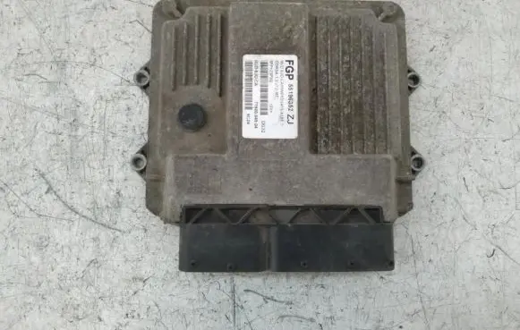 Opel Corsa C Engine control unit/module ECU 55196352ZJ