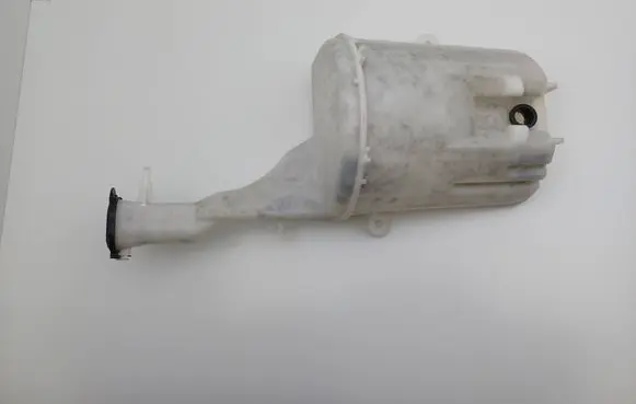 Toyota Yaris Windshield washer fluid reservoir/tank 060351995