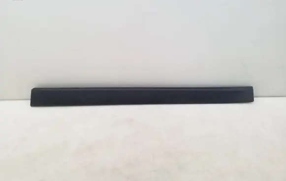 BMW X1 F48 F49 Front door trim (molding) 7352092