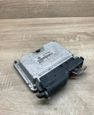 Volkswagen Transporter - Caravelle T4 Engine control unit/module ECU 074906018B 0281010084