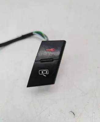 Audi A6 S6 C5 4B Central locking switch button 4B1962107