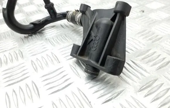 Audi A5 8T 8F Engine coolant pipe/hose 059121070J 059131425A