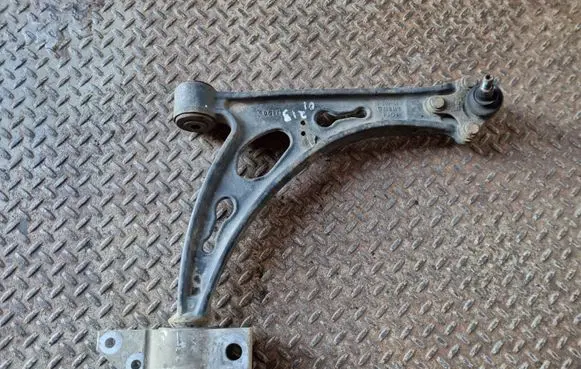 Volkswagen Touran I Front lower control arm/wishbone 1K0407153G