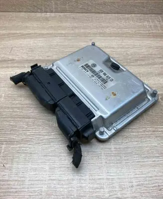 Volkswagen PASSAT B5.5 Engine control unit/module ECU 038906019CD 0281010218