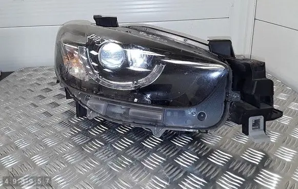 Mazda CX-5 Headlight/headlamp KD3151030