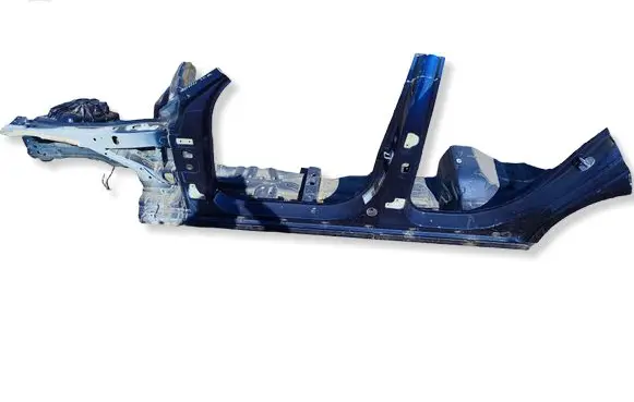 Mercedes-Benz C W205 Side car body part 