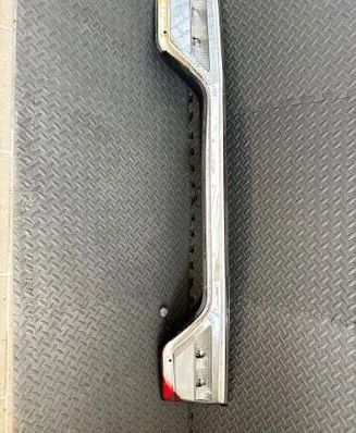 Tailgate rear/tail lights