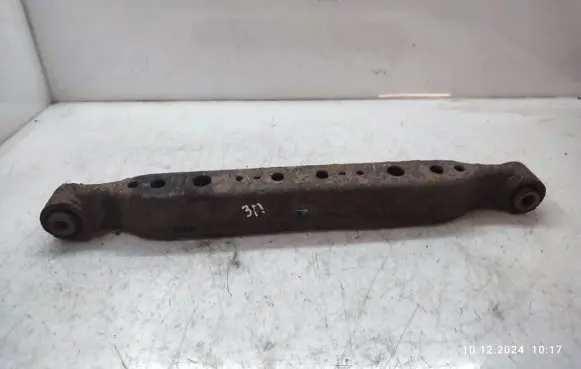 Nissan Qashqai+2 Rear control arm