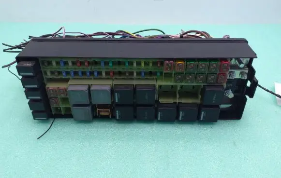 Land Rover Range Rover Sport L320 Relay mounting block 5M5T14B192AA 5M5T14B192CA