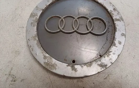 Audi A6 S6 C5 4B Original wheel cap 4B0601165J