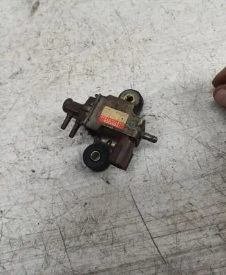 Toyota Corolla Verso E121 Turbo solenoid valve 2581927020