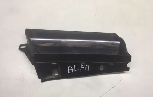 Alfa Romeo 156 Front bumper upper radiator grill 156017391