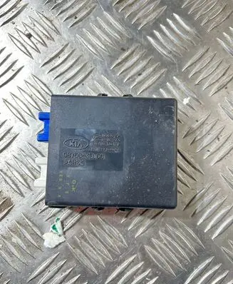 KIA Sorento Window wiper relay 987503E600