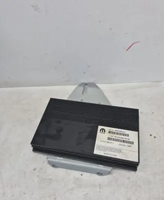 Dodge Durango III Sound amplifier 68303980AA