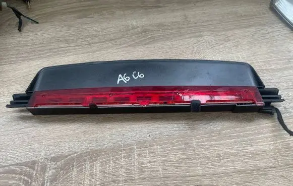 Audi A6 S6 C6 4F Third/center stoplight 4F5945097