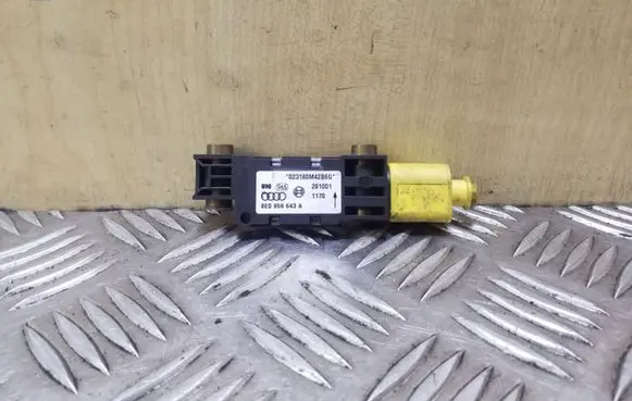 Audi A4 S4 B6 8E 8H Airbag deployment crash/impact sensor 8E0959643A