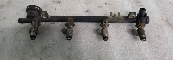 Renault Scenic I Fuel main line pipe 7700112777 7700107405