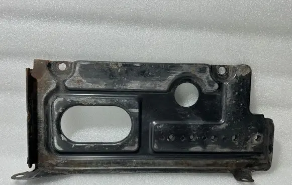 Audi A6 S6 C5 4B Battery tray 4B1805213
