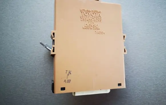 Toyota Prius (XW20) CAS control unit/module 8911147050 2324005290