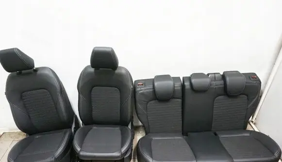 Ford Fiesta Seat set 