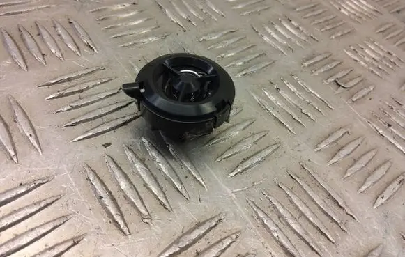 Mitsubishi Outlander Front door speaker mn1414
