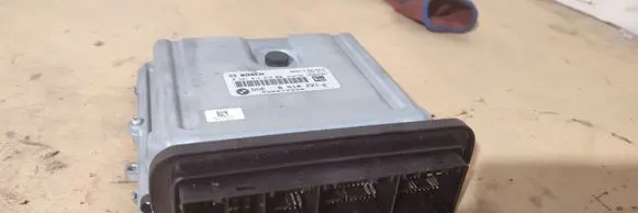 BMW 6 F12 F13 Engine control unit/module 8510221