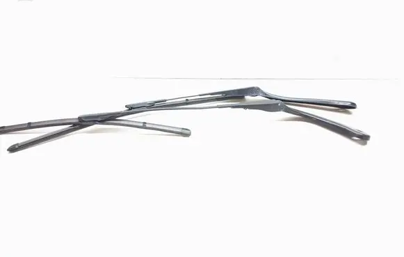BMW 3 E90 E91 Front wiper blade arm