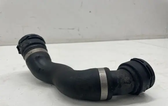 BMW 5 F10 F11 Engine coolant pipe/hose 8511928