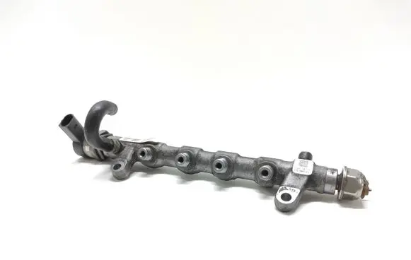Audi Q3 8U Fuel main line pipe 03L130089J