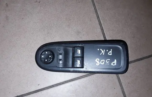 Peugeot 308 Electric window control switch 96565186XT