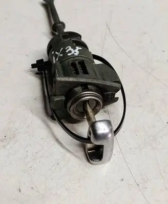Hyundai ix35 Front door lock (next to the handle) 383DRU3 383DR
