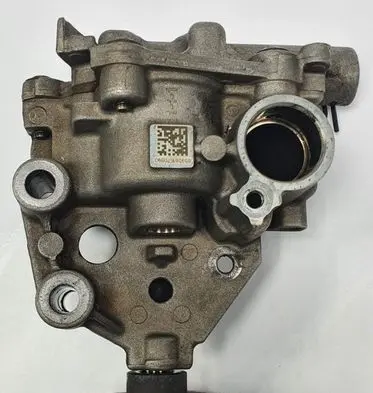 Jaguar XF X260 Oil pump 8200345757