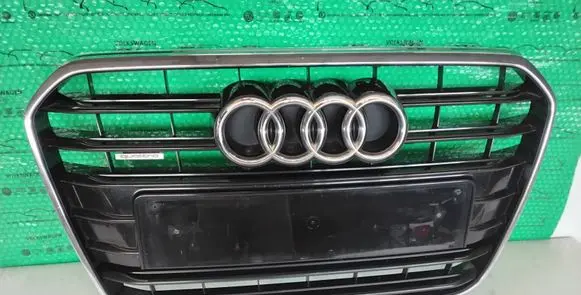 Audi A6 S6 C7 4G Front bumper upper radiator grill OEM 4G0853653 4G0853037