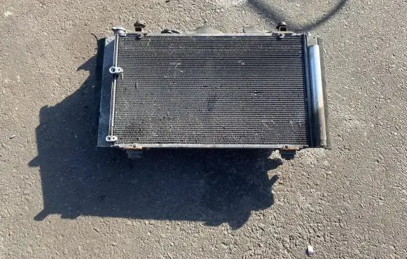 Toyota Prius (XW20) Coolant radiator 1220700410 2128