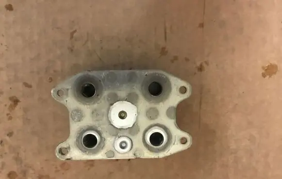 Audi Q3 F3 Engine oil radiator 04E117021K
