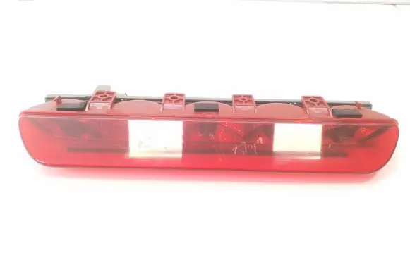 KIA Sportage Third/center stoplight 927003W