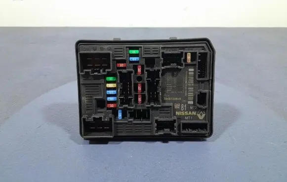 Renault Captur Fuse box set 284B73384R