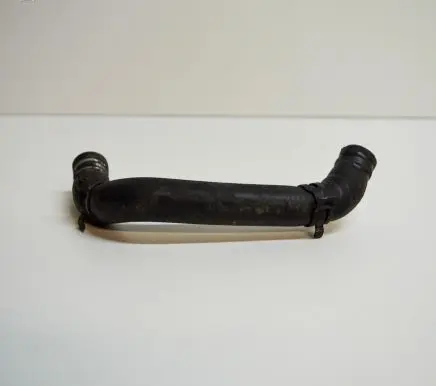 Volkswagen Tiguan Engine coolant pipe/hose