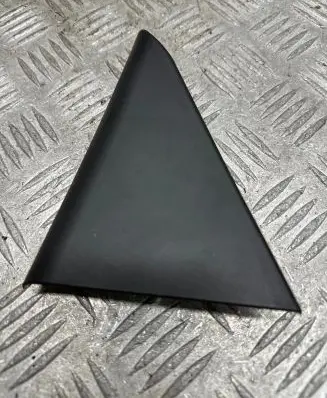 Other rear door trim element
