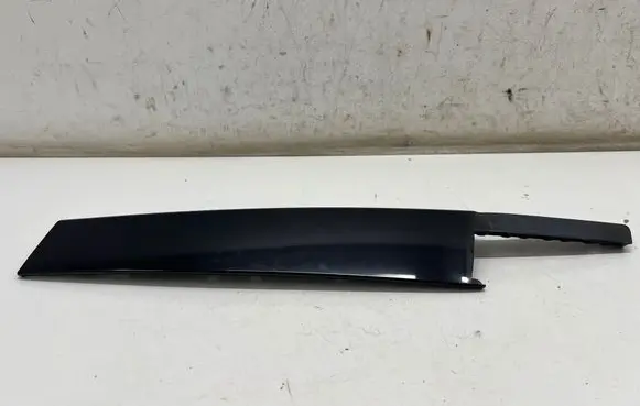 Audi Q3 F3 Front door glass trim molding 83A837902