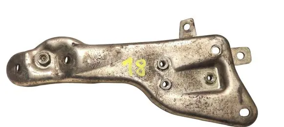 Mercedes-Benz C W204 Engine mounting bracket A6510901041